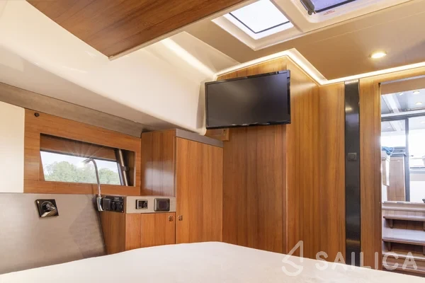 Northman 1200 - Yacht Charter Sailica
