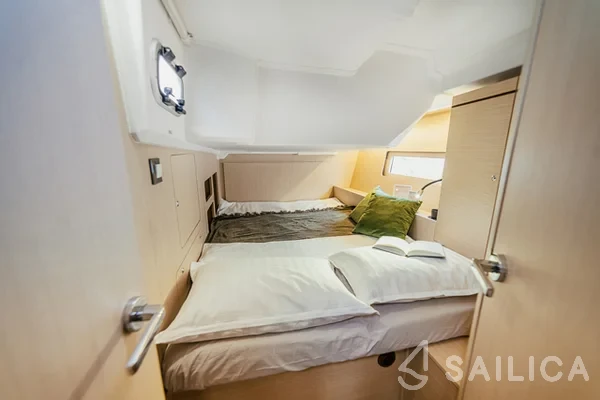 Oceanis 46.1 - Yacht Charter Sailica