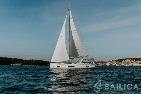 Oceanis 46.1 - Yacht Charter Sailica