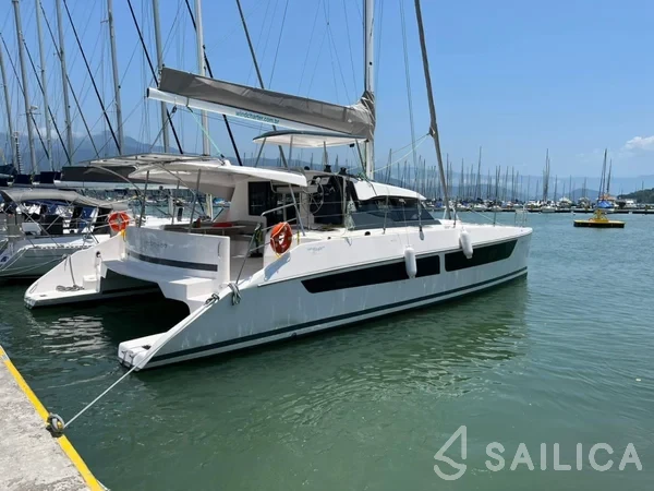 CatFlash 43 - Yacht Charter Sailica