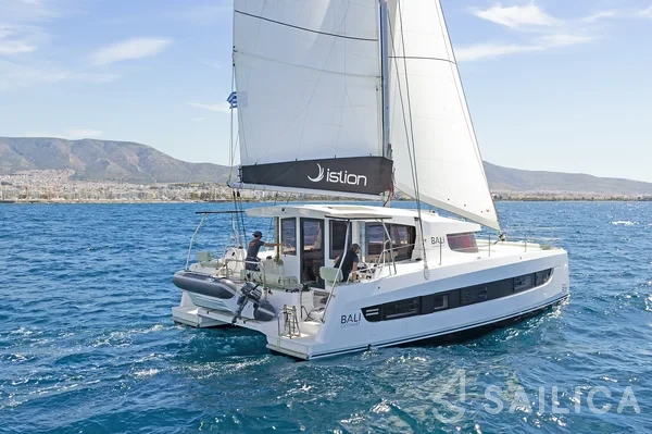 Bali Catsmart - Yacht Charter Sailica