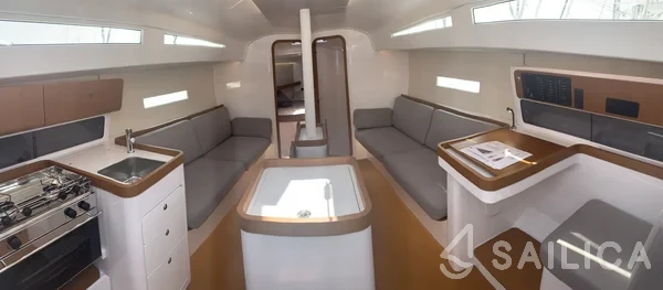 First 36 - Yacht Charter Sailica