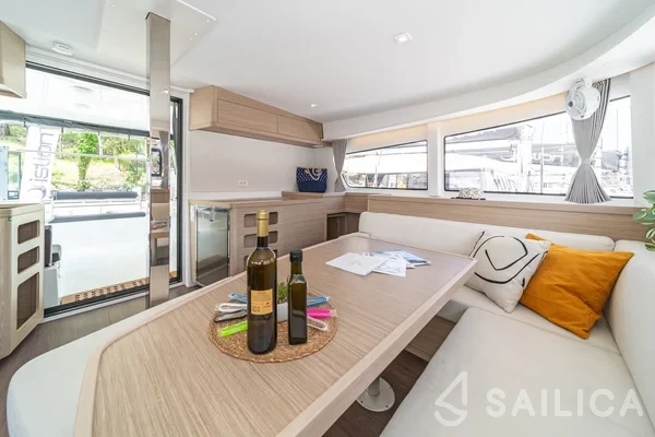 Lagoon 42 - Yacht Charter Sailica