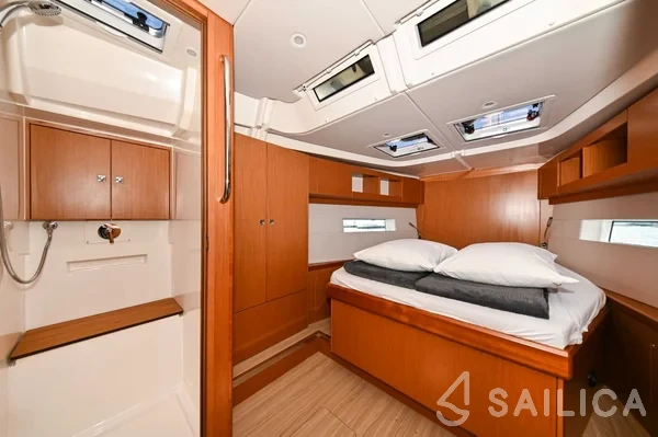 Bavaria C45 - Yacht Charter Sailica
