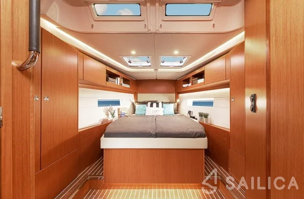 Bavaria C45 - Yacht Charter Sailica