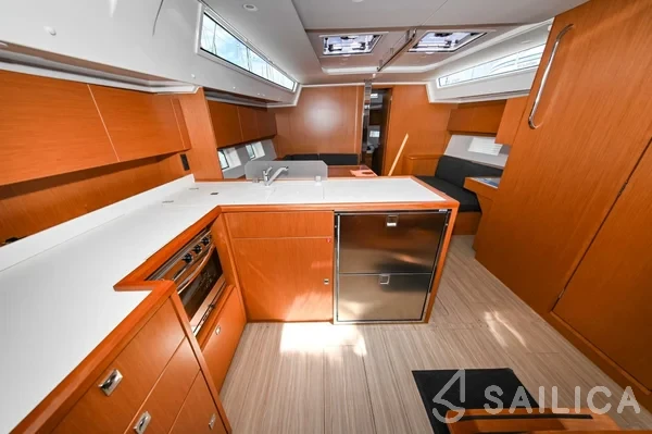 Bavaria C45 - Yacht Charter Sailica