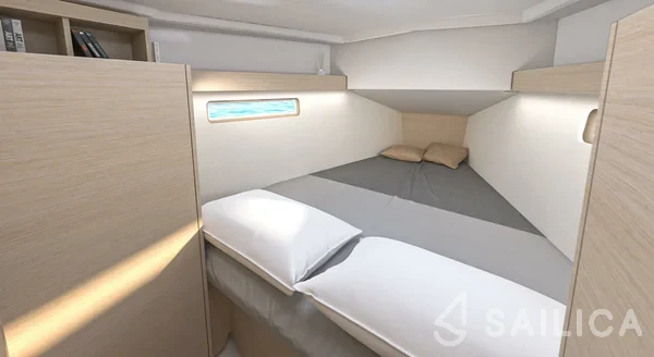 Oceanis 34.1 - Yacht Charter Sailica