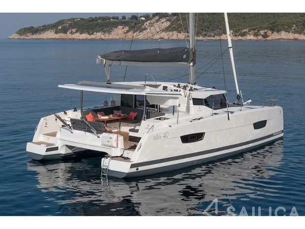 Isla 40 - Yacht Charter Sailica