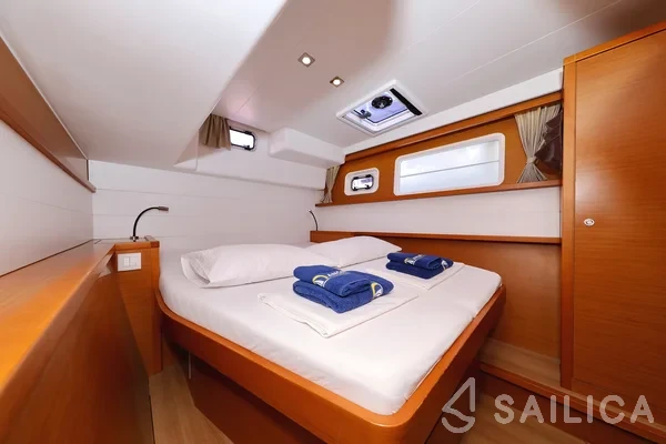 Lagoon 450 - Yacht Charter Sailica