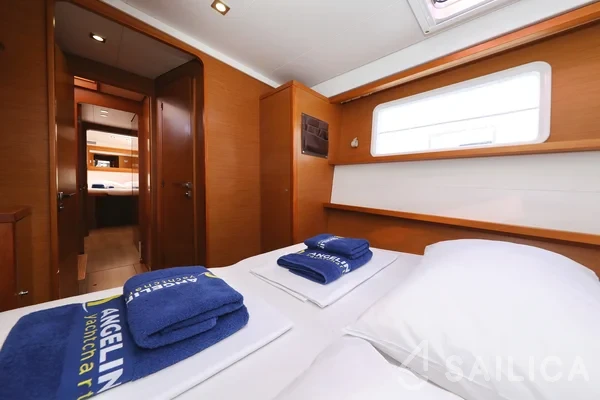 Lagoon 450 - Yacht Charter Sailica