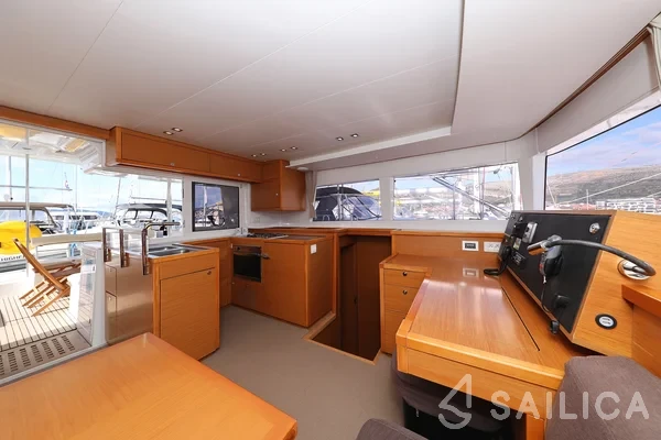 Lagoon 450 - Yacht Charter Sailica