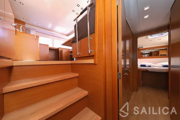 Lagoon 450 - Yacht Charter Sailica