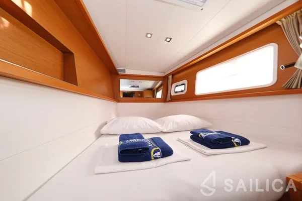 Lagoon 450 - Yacht Charter Sailica
