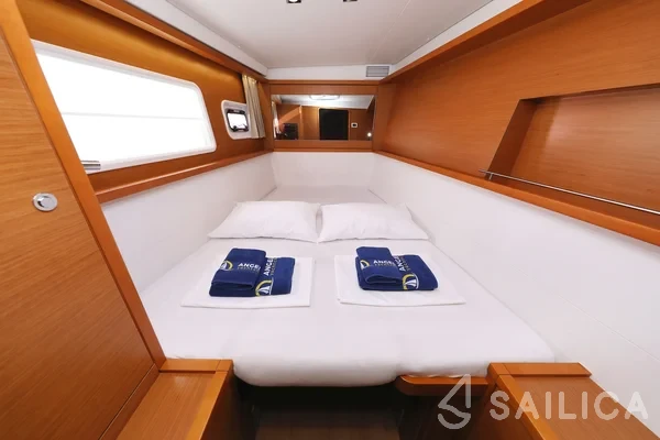 Lagoon 450 - Yacht Charter Sailica
