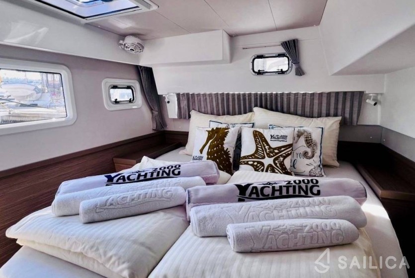 Lagoon 42 - Yacht Charter Sailica