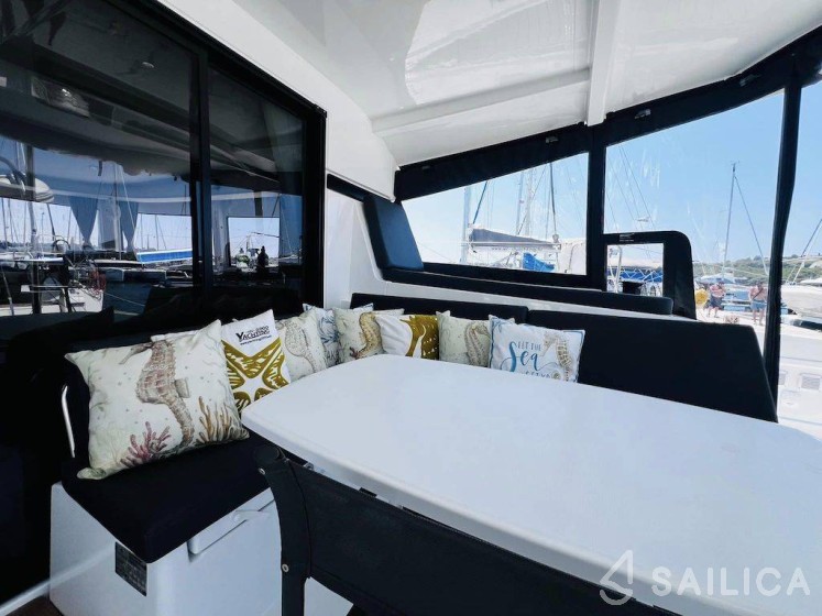 Lagoon 42 - Yacht Charter Sailica