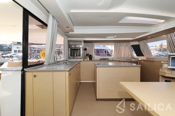 Saba 50 - Yacht Charter Sailica