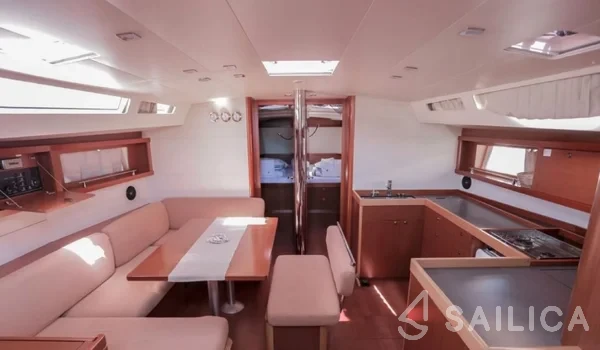 Oceanis 48 - Yacht Charter Sailica