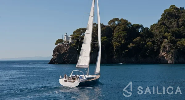 Oceanis 48 - Yacht Charter Sailica