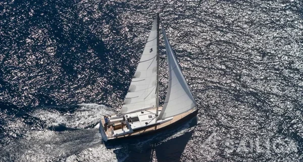 Oceanis 48 - Yacht Charter Sailica