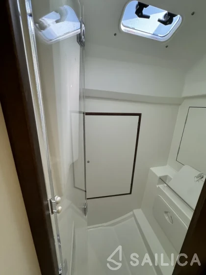 Oceanis 34.1 - Yacht Charter Sailica