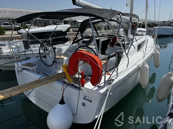 Oceanis 34.1 - Yacht Charter Sailica