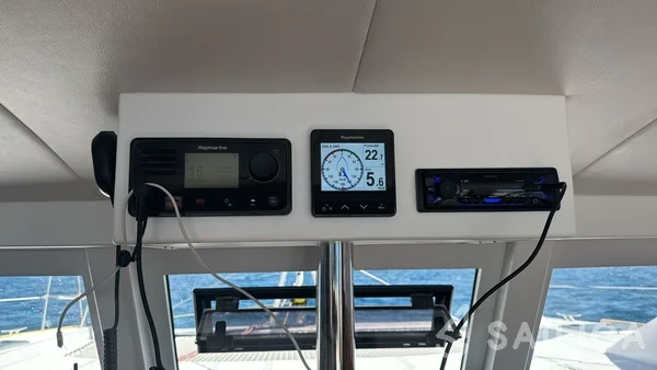C-CAT 37 - Yacht Charter Sailica