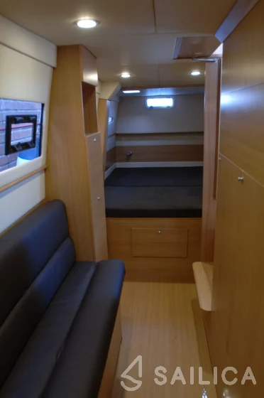 C-CAT 37 - Yacht Charter Sailica