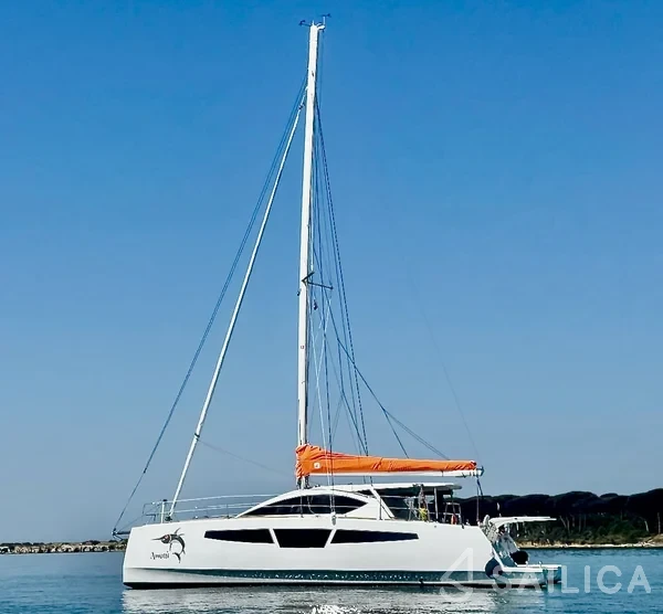 C-CAT 37 - Yacht Charter Sailica