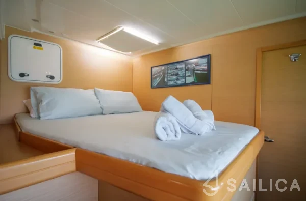 Lagoon 420 - Yacht Charter Sailica