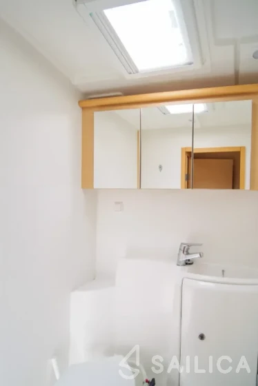 Lagoon 420 - Yacht Charter Sailica