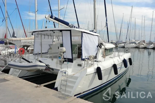 Lagoon 420 - Yacht Charter Sailica