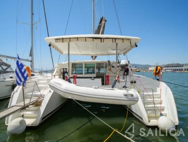 Lagoon 420 - Yacht Charter Sailica