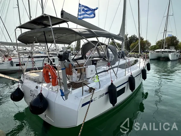 Bavaria C38 - Yacht Charter Sailica
