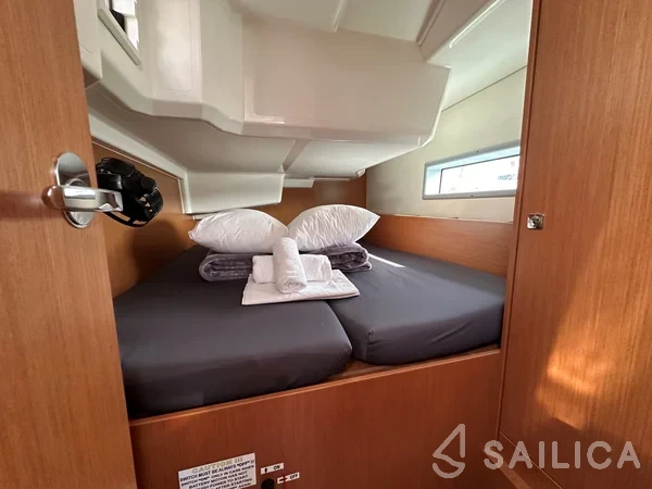 Bavaria C38 - Yacht Charter Sailica