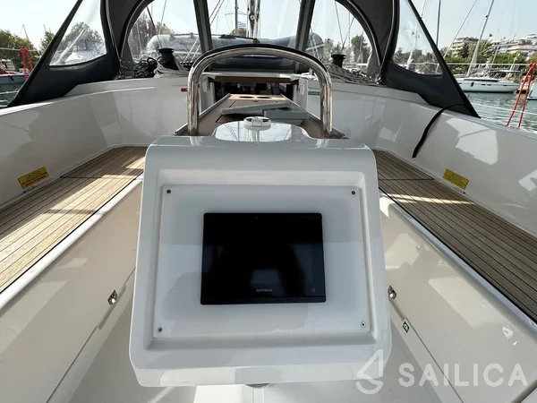 Bavaria C38 - Yacht Charter Sailica