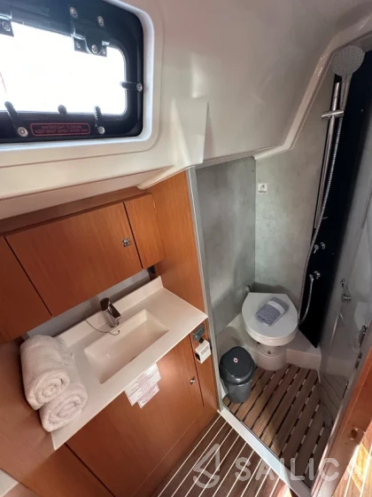 Bavaria C38 - Yacht Charter Sailica