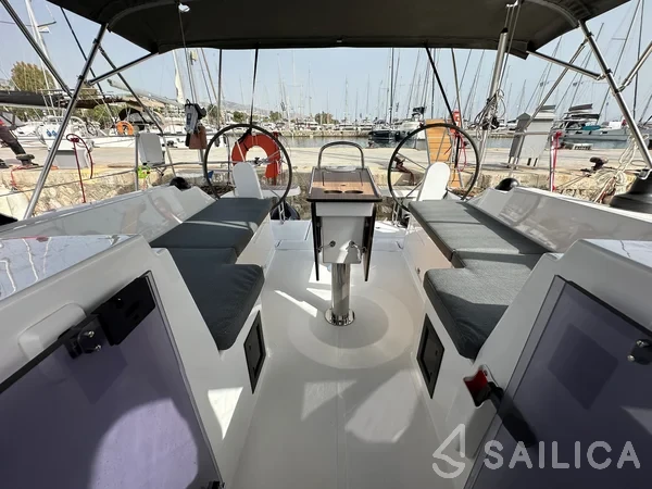 Bavaria C38 - Yacht Charter Sailica