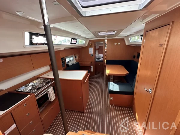 Bavaria C38 - Yacht Charter Sailica