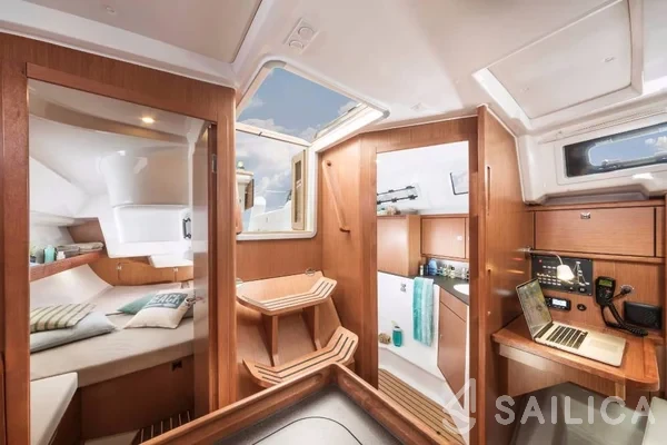 Bavaria 34 Cruiser - Yacht Charter Sailica