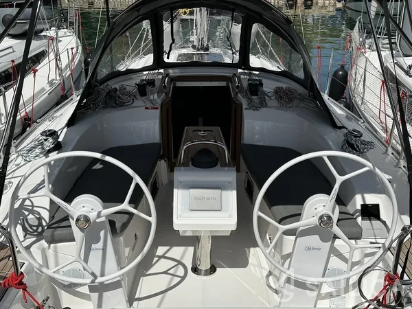 Bavaria 34 Cruiser - Yacht Charter Sailica
