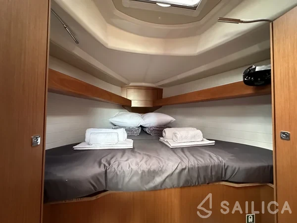 Bavaria 34 Cruiser - Yacht Charter Sailica