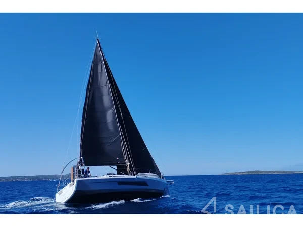 Dufour 37 - Yacht Charter Sailica