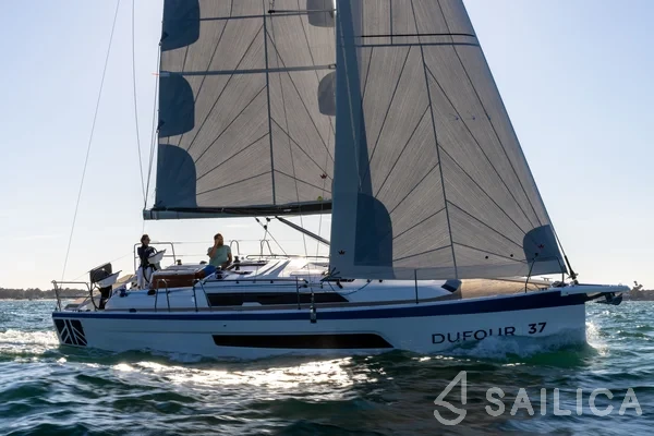 Dufour 37 - Yacht Charter Sailica