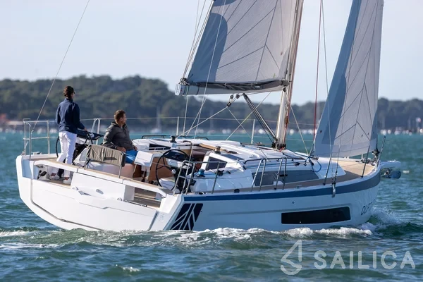 Dufour 37 - Yacht Charter Sailica