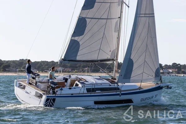 Dufour 37 - Yacht Charter Sailica