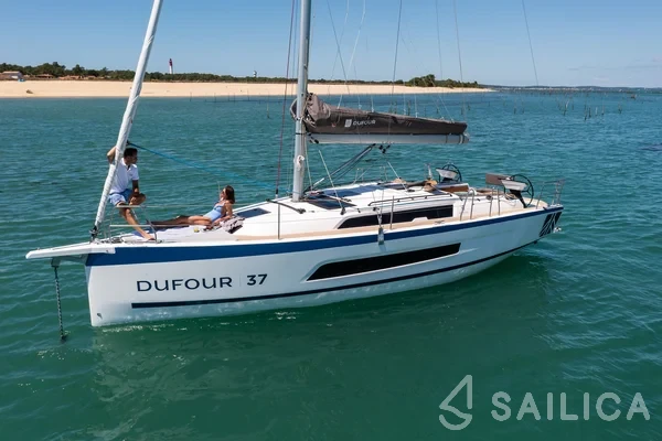 Dufour 37 - Yacht Charter Sailica