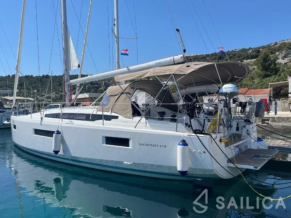 Sun Odyssey 410 - Yacht Charter Sailica