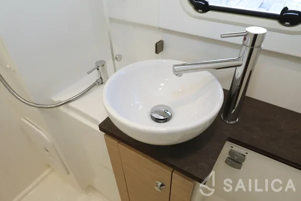 Bali 4.5 - Yacht Charter Sailica