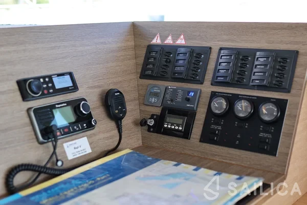 Bali 4.5 - Yacht Charter Sailica